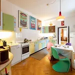 Apartment Sixties *