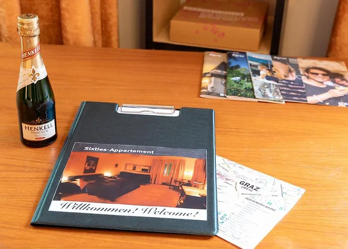 六十年代公寓 *